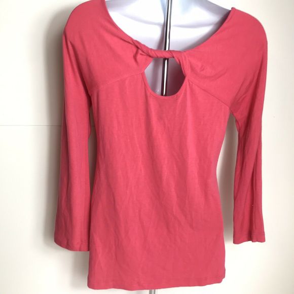 Bcbg Maxazria 3/4 Sleeve Rayon Top - Picture 4 of 7